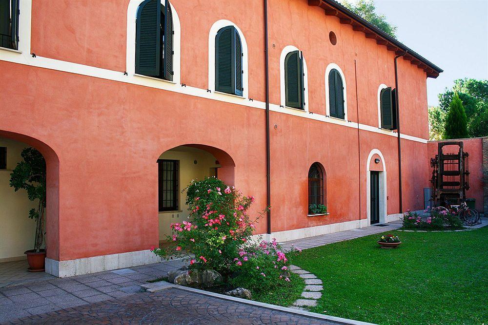 Residence Bizzoni Terni Exterior foto
